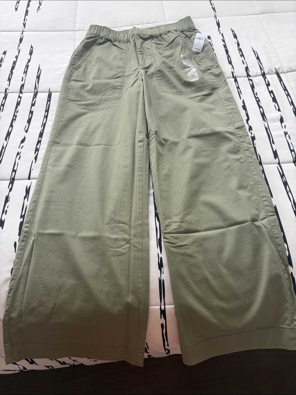 GAP Olive Green Wide-Leg Pull-On Pants
